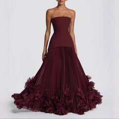 Plus Size Elegant Pleated Sheath Evening Gown for Weddings and Galas