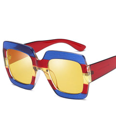 Women's Titan Gaze: Oversize Sunglasses for Bold Statements
