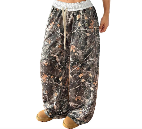 Plus Size Women’s Camouflage Cargo Pants  Low-Rise Sweatpants for Casual Streetwear