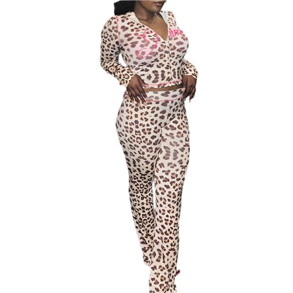 Leopard Print Two-Piece Set: Hooded Women’s Jersey Outfit with High-Waist Pants