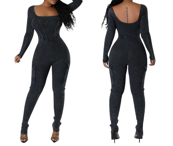 Versatile and Chic: Discover Our Women's Fashion Tight Jumpsuit with Pockets