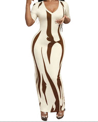 Plus Size Coffee Brown Women's  Chic Casual V-Neck Slim-Fit Short Sleeve Printed Maxi Dress