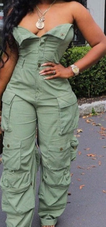 Shop Trendy Women's Tube Top Multi-Pocket Cargo Jumpsuit – Perfect Fit & Style for Any Occasion!