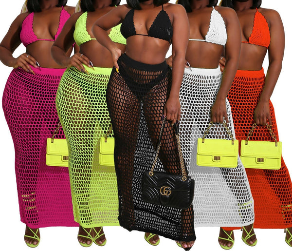 Women's Stay Stylish in the Sun: Summer Knit Beach Cover-up & Bikini Ensemble