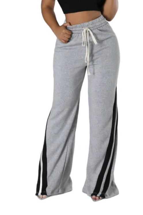 Stylish Diagonal Striped Waist-tight Sweatpants with Contrast Colors