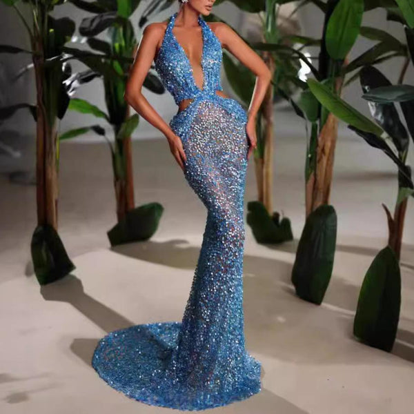 Elegant Halter Slimming Prom Dress
