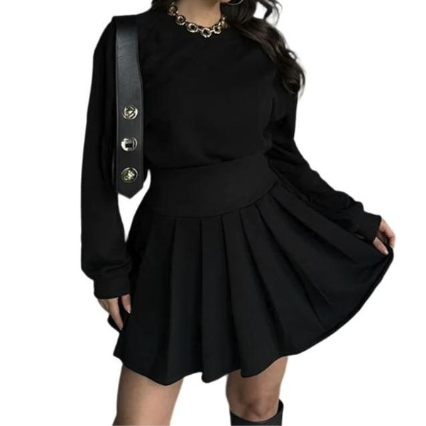 Elegant Knit Pleated Set – A Cozy Sweater and Skirt Duo with Timeless Elegance